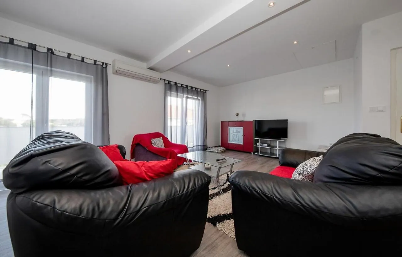 Apartments With A Parking Space Palit, Rab - 4971